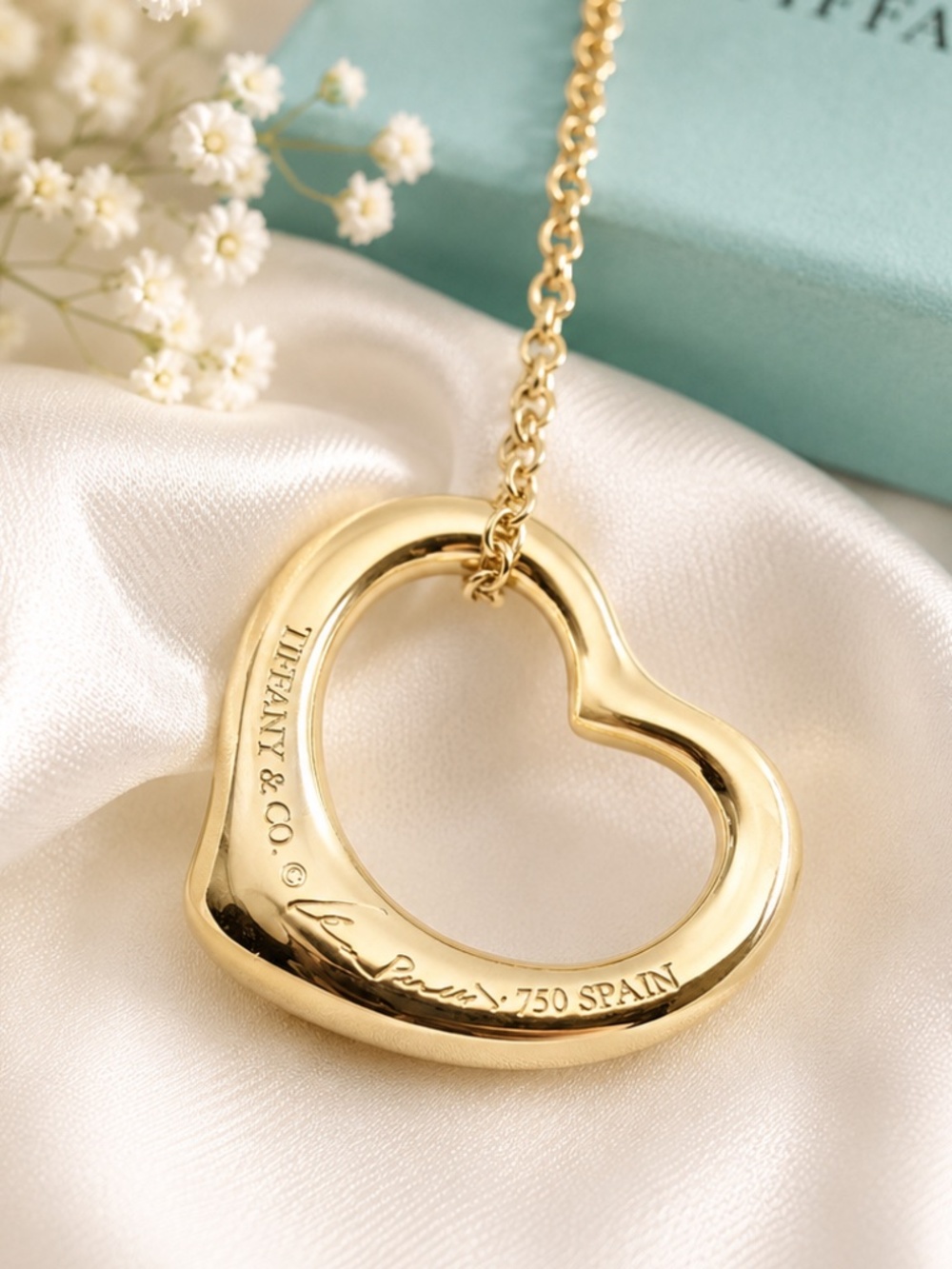 Tiffany & Co. Elsa Peretti Open Heart Pendant necklace 18k Gold 16”